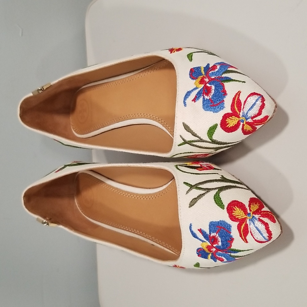 Tori Burch Elizabeth Pump Floral Print Kitten Heel